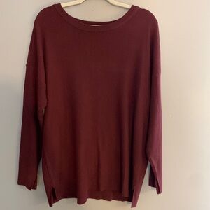 Maurice’s sweater size large maroon.